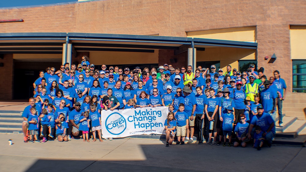 A large group of Comcast Cares Day volunteers.